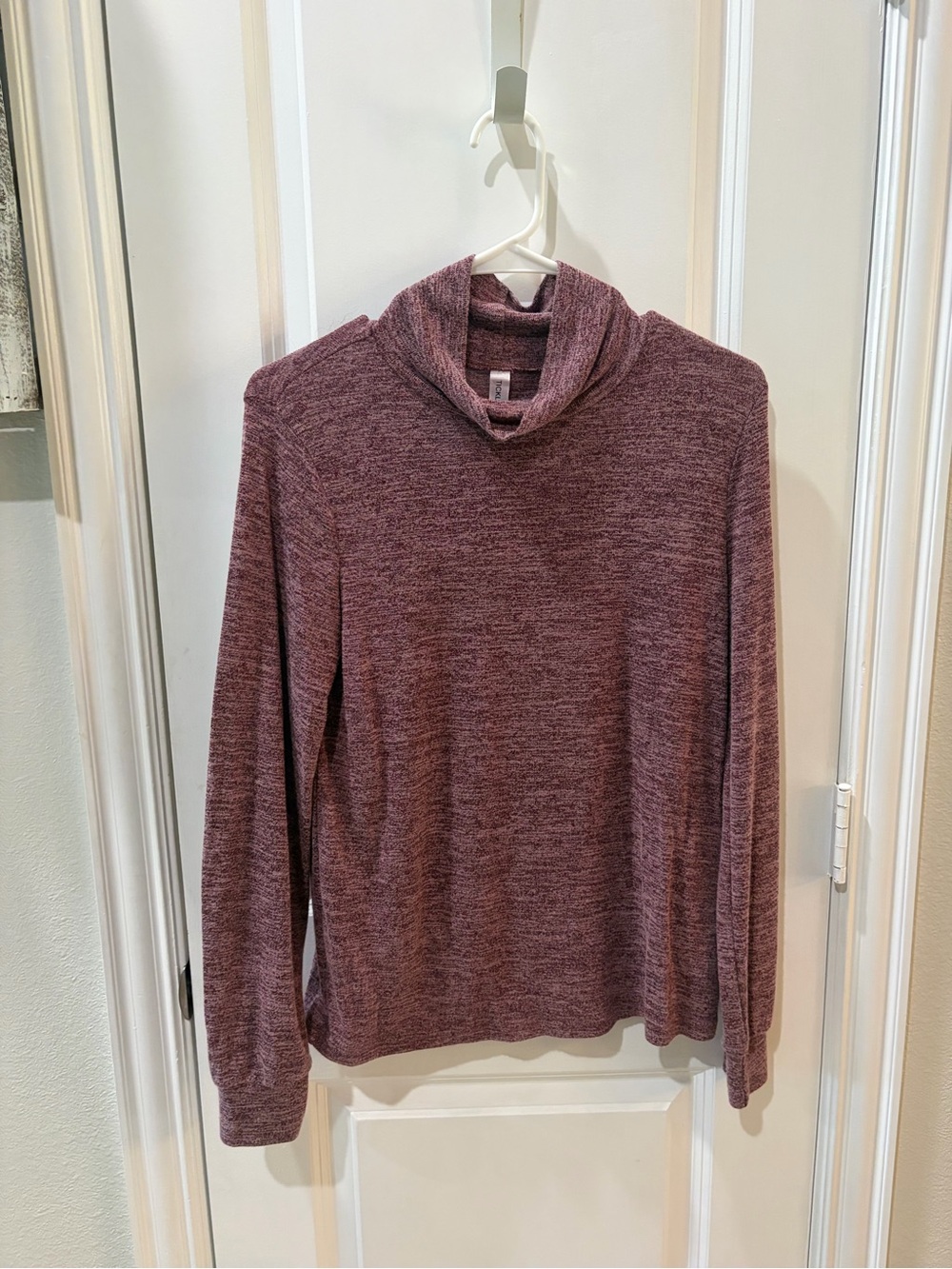 Women's Cozy Turtle Neck Sweater - Mauve